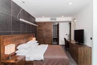 Курортные отели Avala Resort & Villas Будва Улучшенный люкс в пентхаусе с 2 спальнями-5